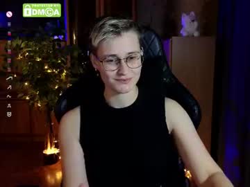 joan_night