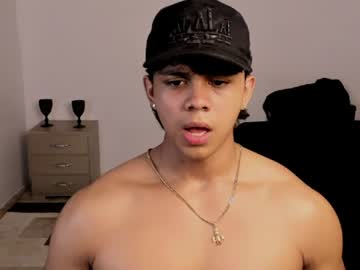 noah_prada14