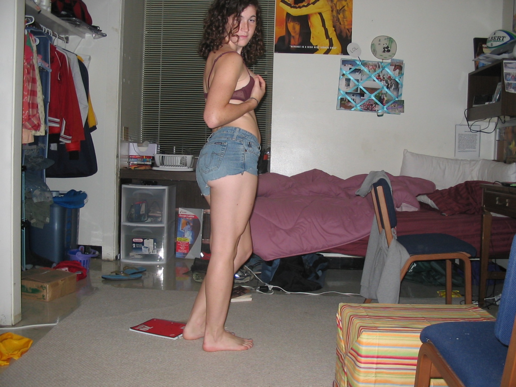 Bold girl taking pics of herself for her bf — 24