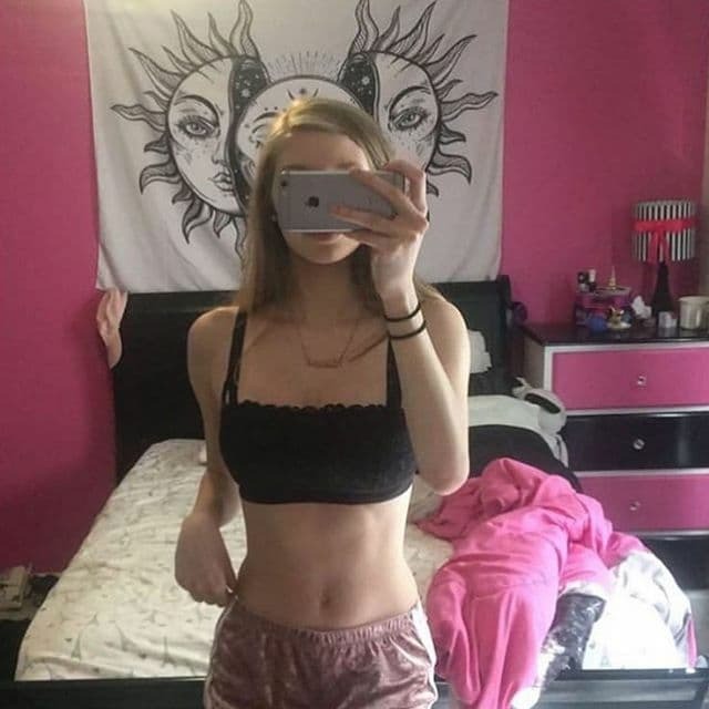 Brunette Girl 13 - G1ll — 30