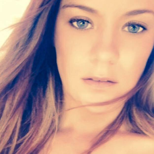 tara masturbates for  ggw — 14