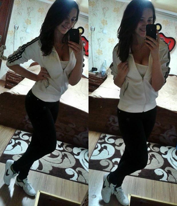 sext brunette teen tease with perfect body — 28