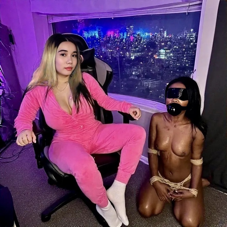 Love when men stare at my massive tits (clothed) — 22