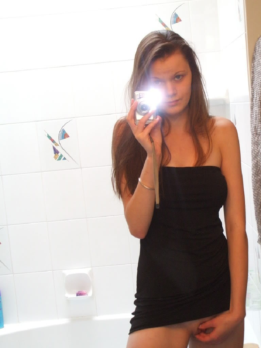 Selfies of a lonely Girl — 13